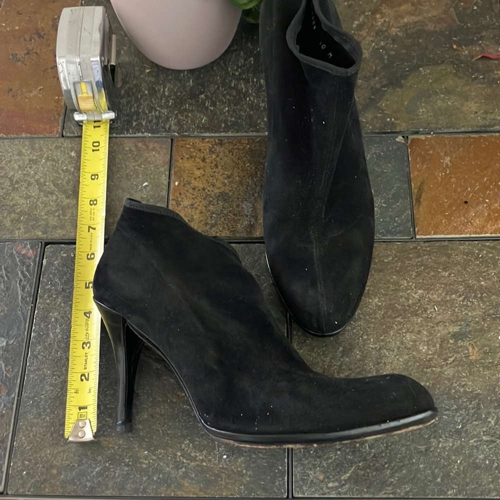 Black suede high heel booties size 10 leather soles made in Italy